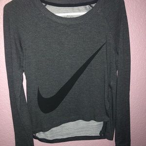 NIKE gray long sleeve shirt